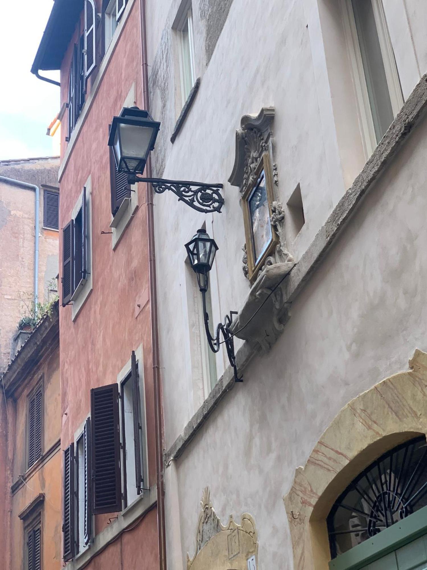 Old Monserrato In Campo De' Fiori Rom Exterior foto