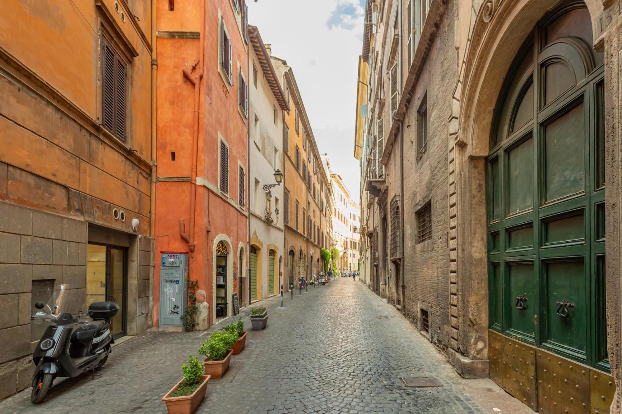 Old Monserrato In Campo De' Fiori Rom Exterior foto